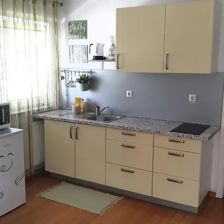 Emma - Free Parking, Ac, Wifi Appartement *