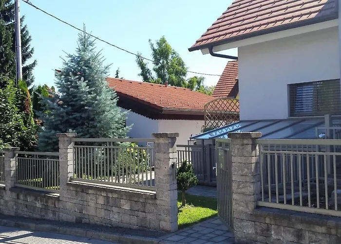 Emma - Free Parking, Ac, Wifi Апартаменты *