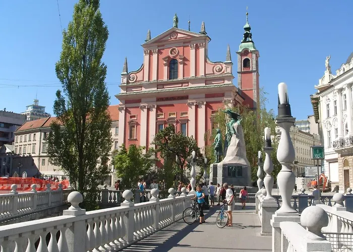 Emma - Free Parking, Ac, Wifi Lägenhet